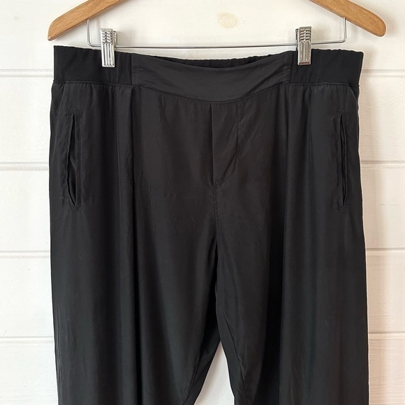 ATM Anthony Thomas Melillo Black 100% Silk Relaxed Lightweight Soft Joggers Sz L - Picture 7 of 14